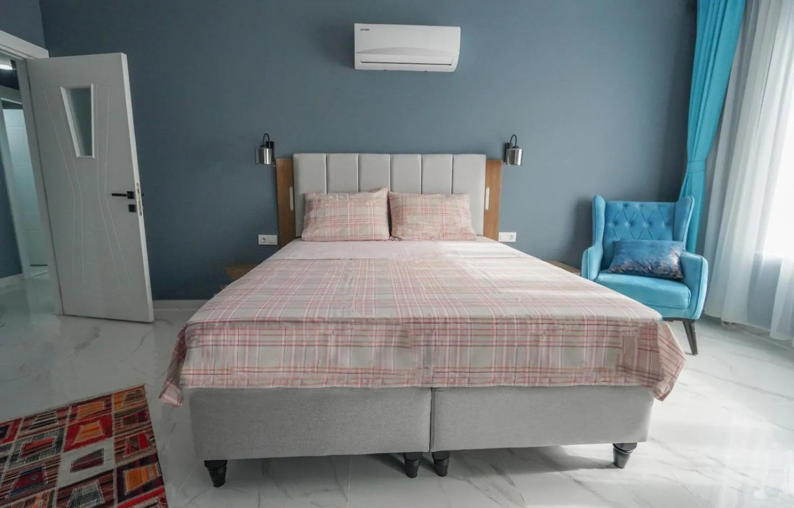 07 Numarali Apart Antalya Apartamento